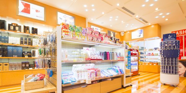免税店（国際線搭乗ロビー）